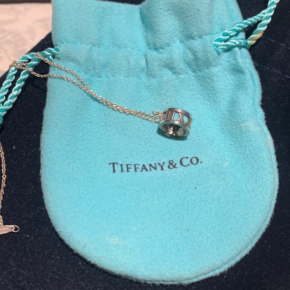 💙SALE💙 Tiffany & Co. Sterling Silver Open Atlas Pendant